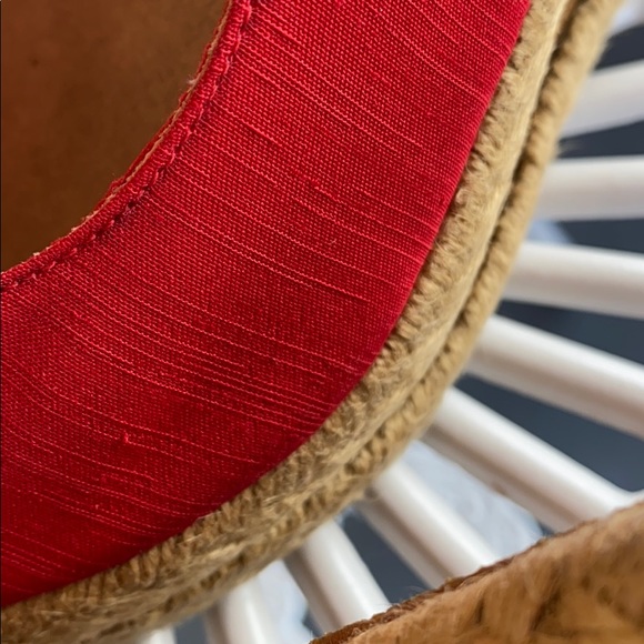 Red platform peep toe bright red sandal 👠 - Picture 8 of 8